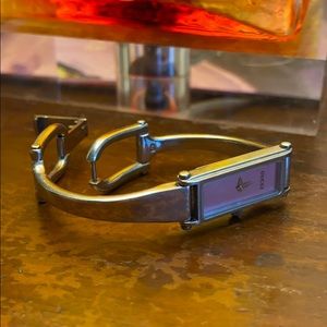 GUCCI watch- pink 1500L Swiss Made